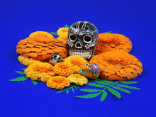 Load image into Gallery viewer, Cempasuchil (Marigold) Paper Flowers - Set of 5
