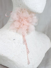 Load image into Gallery viewer, Gardenia Choker
