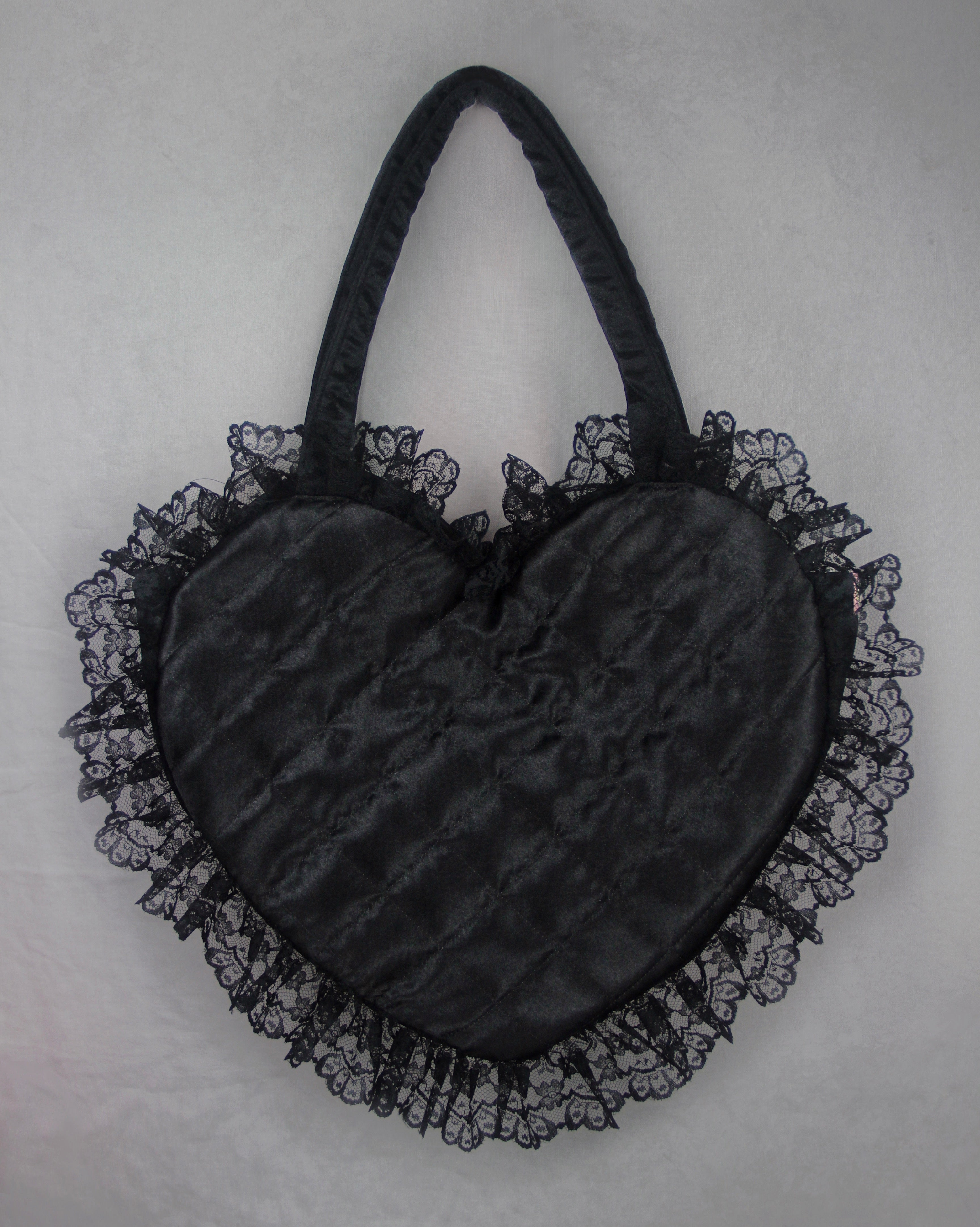 Heart Tote- Red – DYNAMIC DOLL